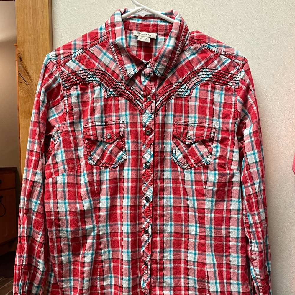 Ariat long sleeve snap shirt